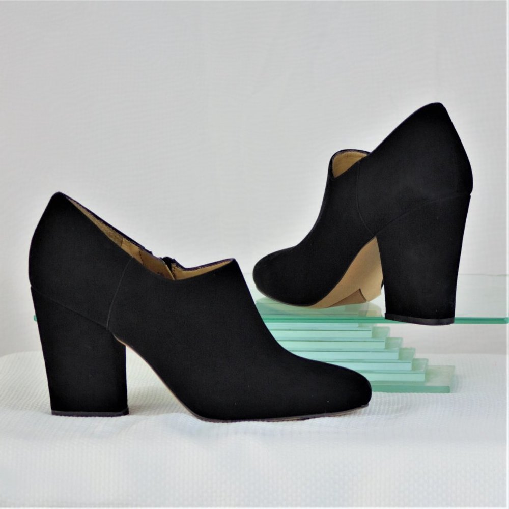 Franco Sarto Bassett 9.5M Black Suede Ankle Bootie